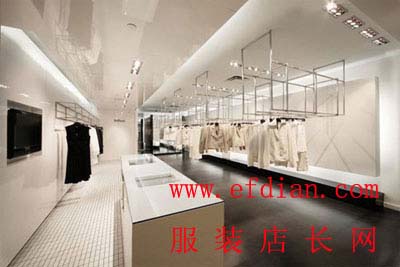 简洁的服装店设计某女性服装专卖店装修